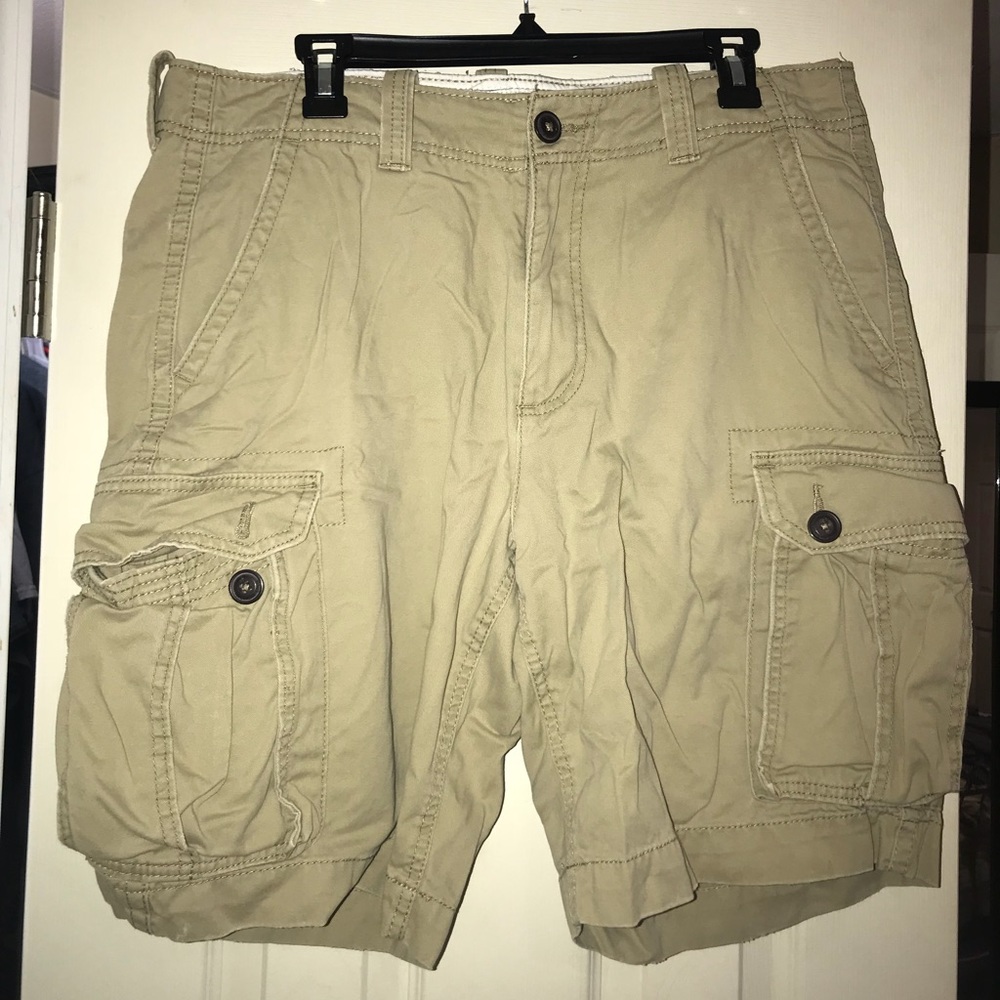 American Eagle cargo shorts